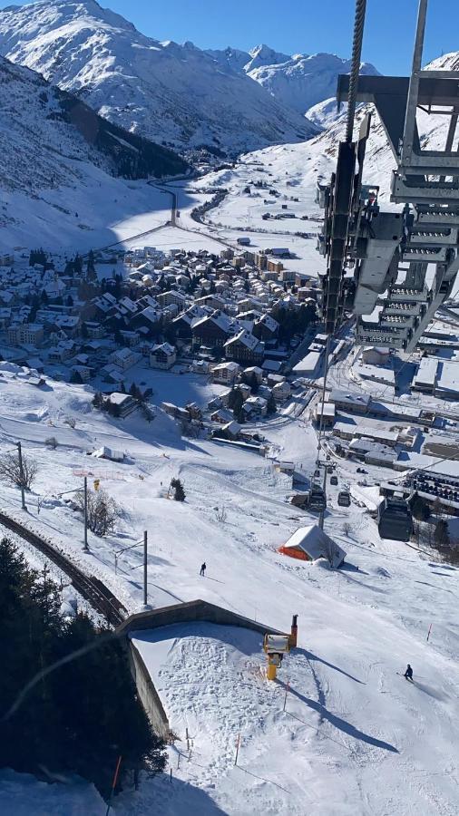 Swiss Accomodation Andermatt Bagian luar foto